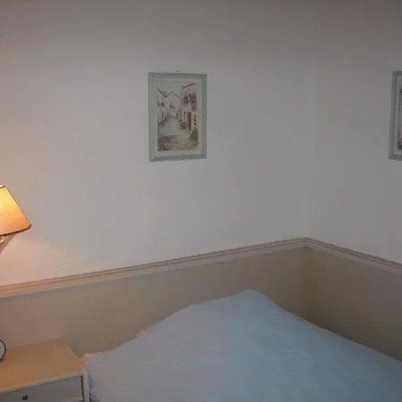 بيت ضيافة غاستهاوس زوم لوفين 3*